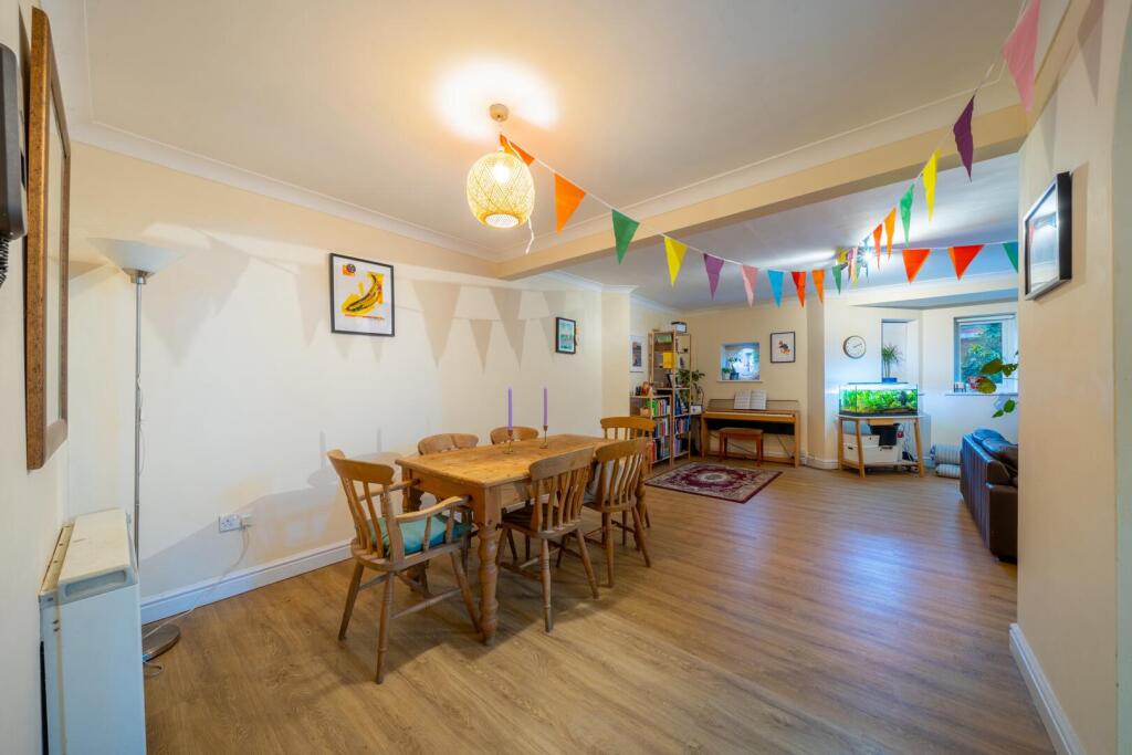 Apartment in Nottingham, The Park - View 3