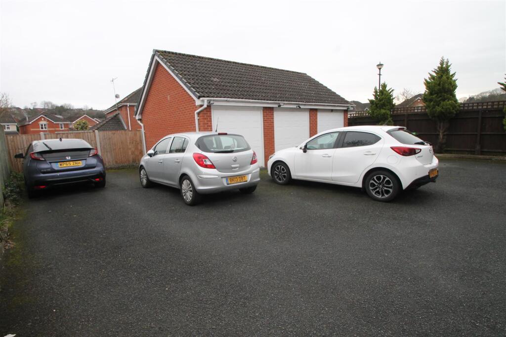 Additional image 24 of Kererwin Close, Cradley Heath