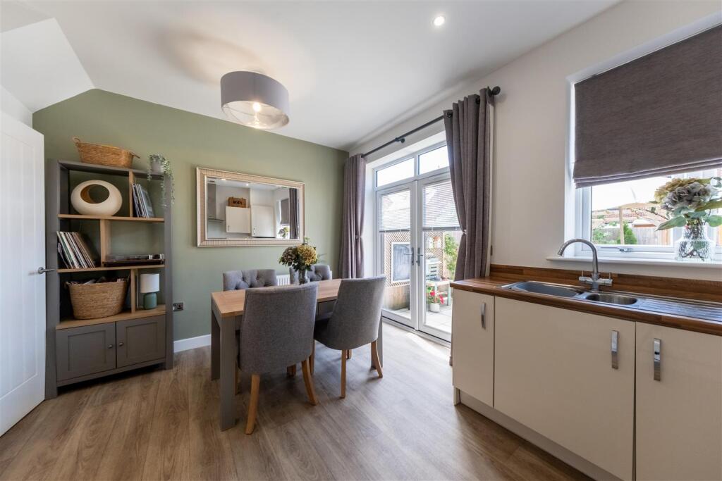 Relicks Moss Way, Oakmere photo 4