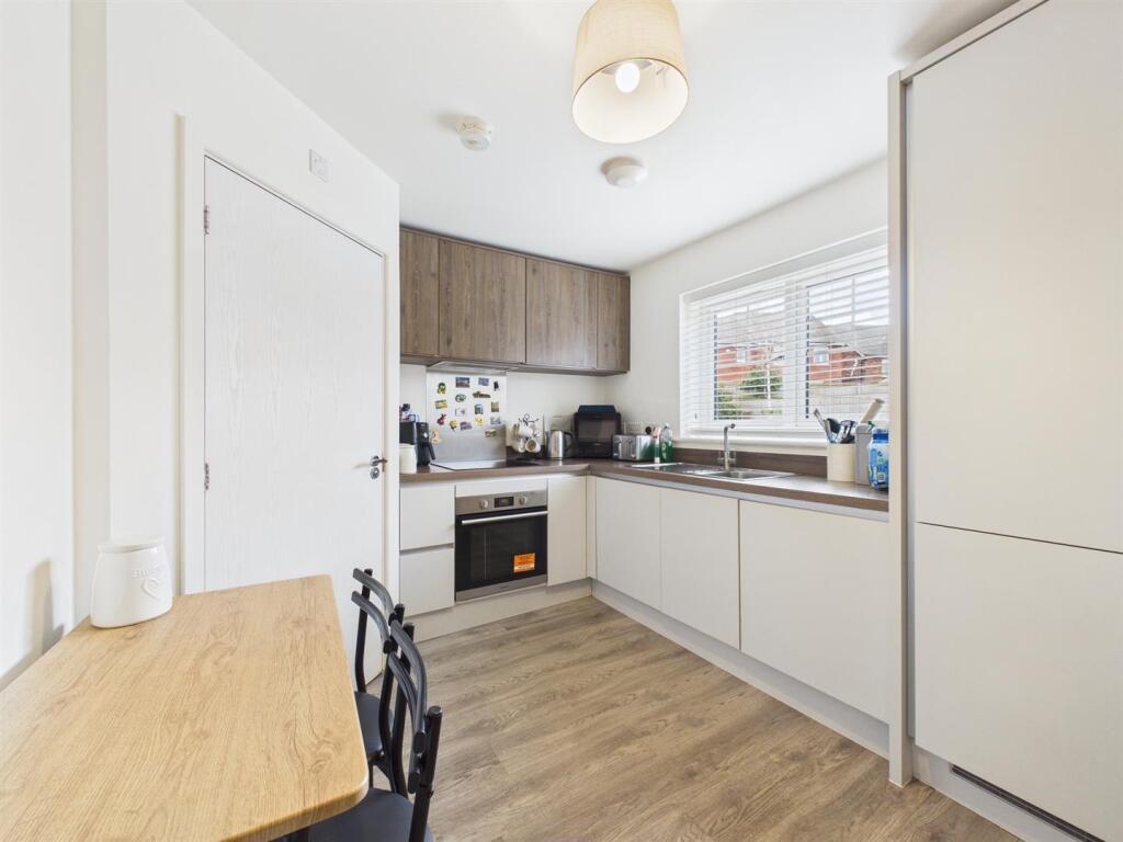 Kinglas Drive, Mickleover, Derby - View 3