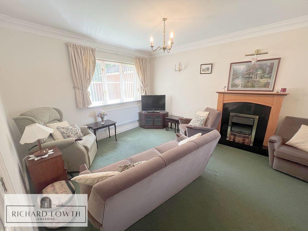 Nursery Drive, Poynton photo 4