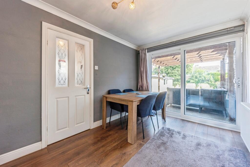 House in South Kesteven, Earlesfield, Grantham - View 5