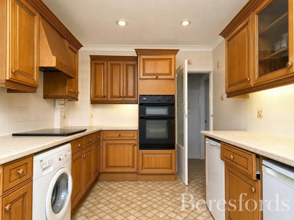 House in Hornchurch, Elm Park - View 2