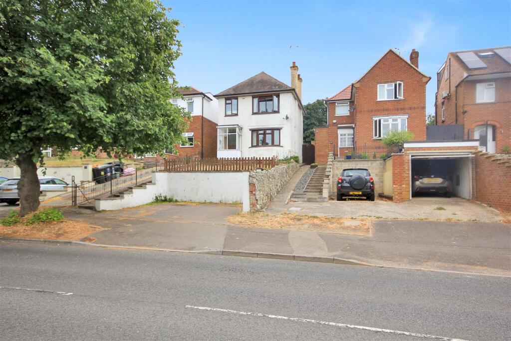 Main image of property: NN10, Bedford Road, Rushden