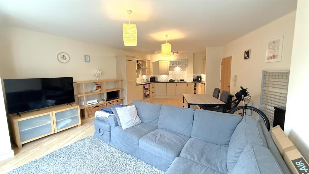 Additional image 5 of Middlepark Drive, Northfield, Birmingham