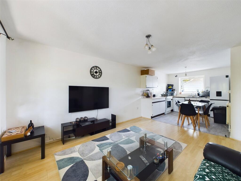 Main image of property: Wasnidge Walk, Nottingham, Nottinghamshire, NG3