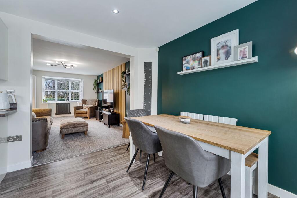 House in Wigan, Abram - More