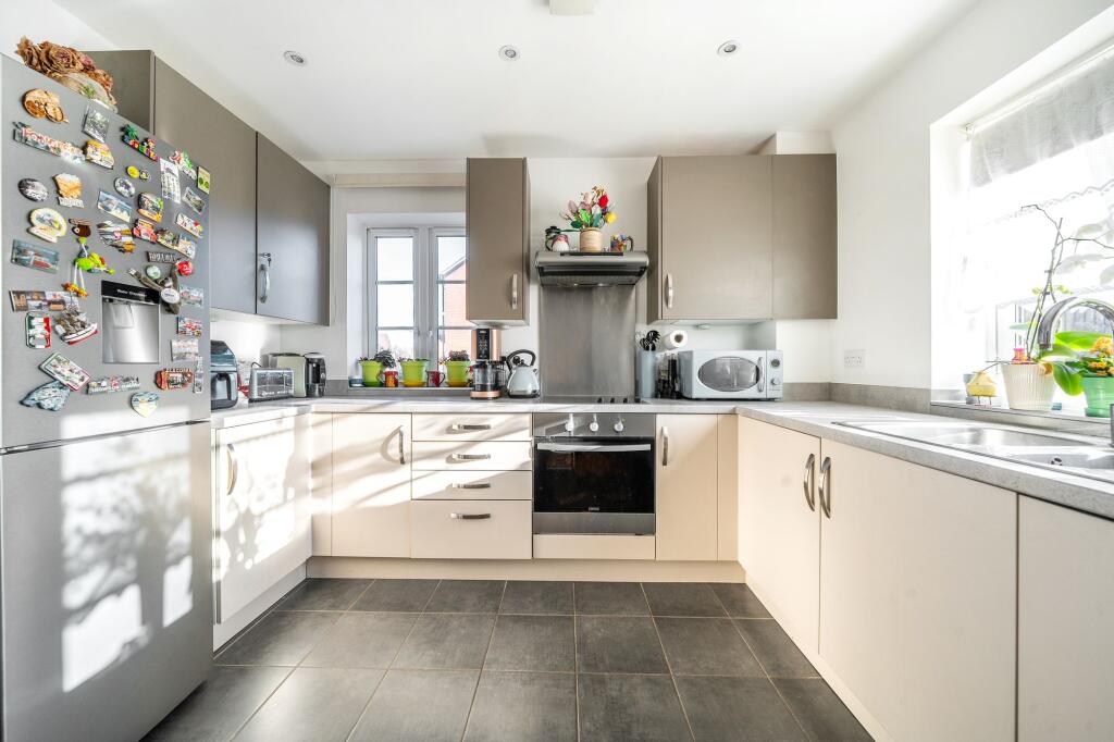 House in Winchester, Kings Worthy - View 2