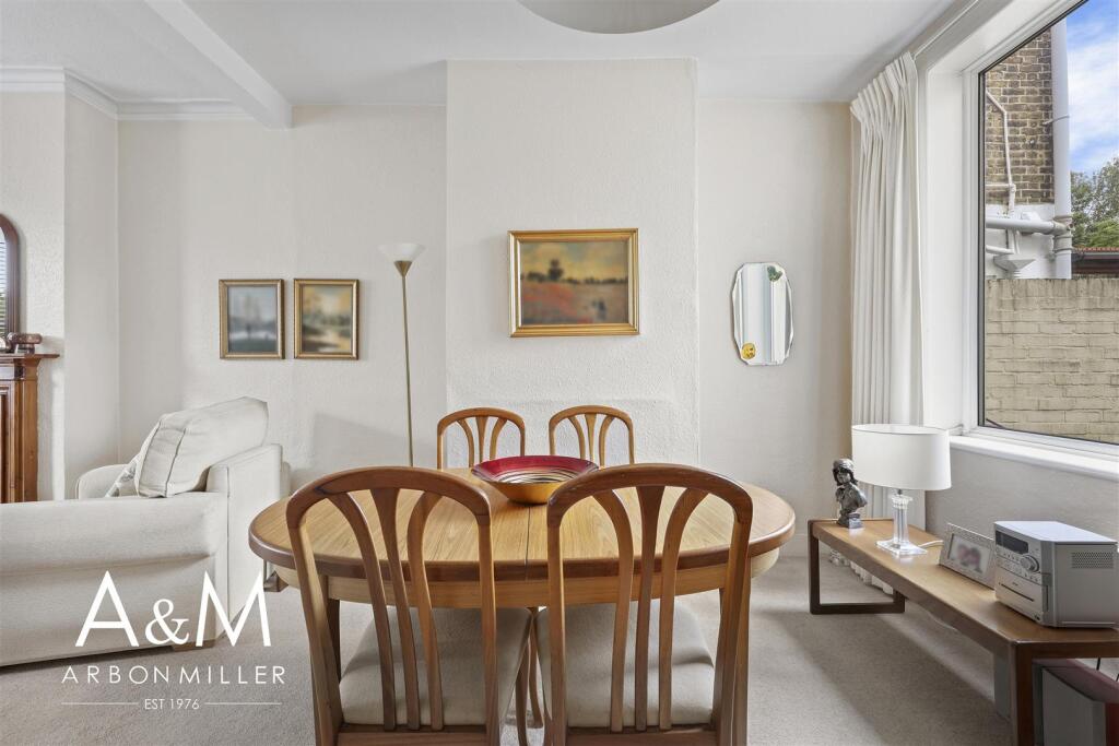 House in London - View 4