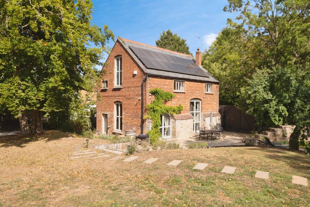 3-bed other on Boddington Lane, Boddington, Cheltenham, GL51, £950,000