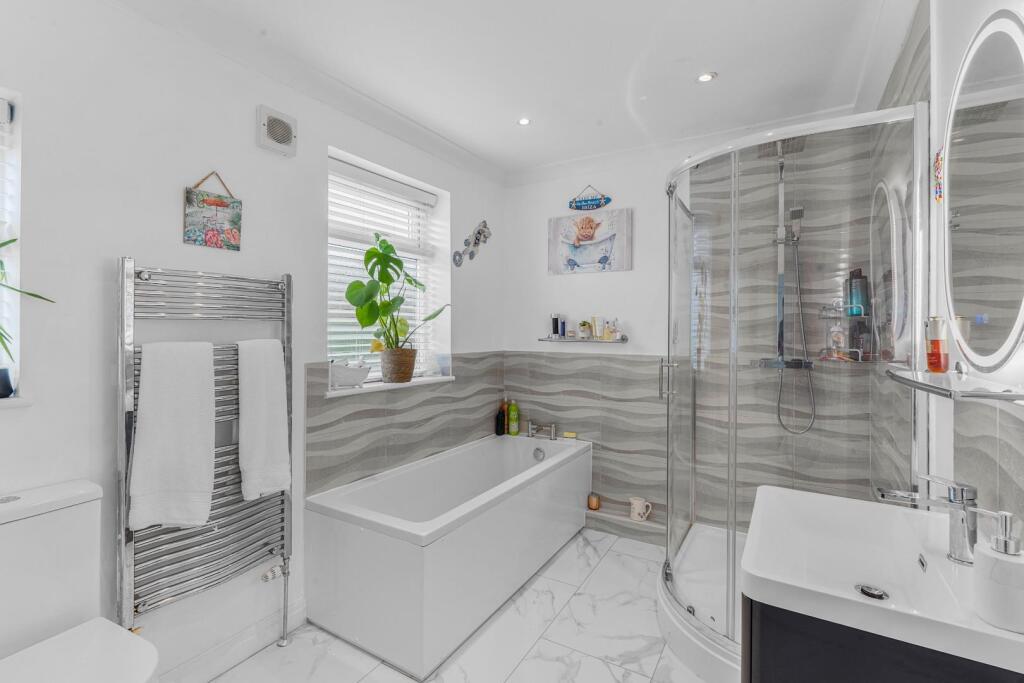 House in Leeds - View 4
