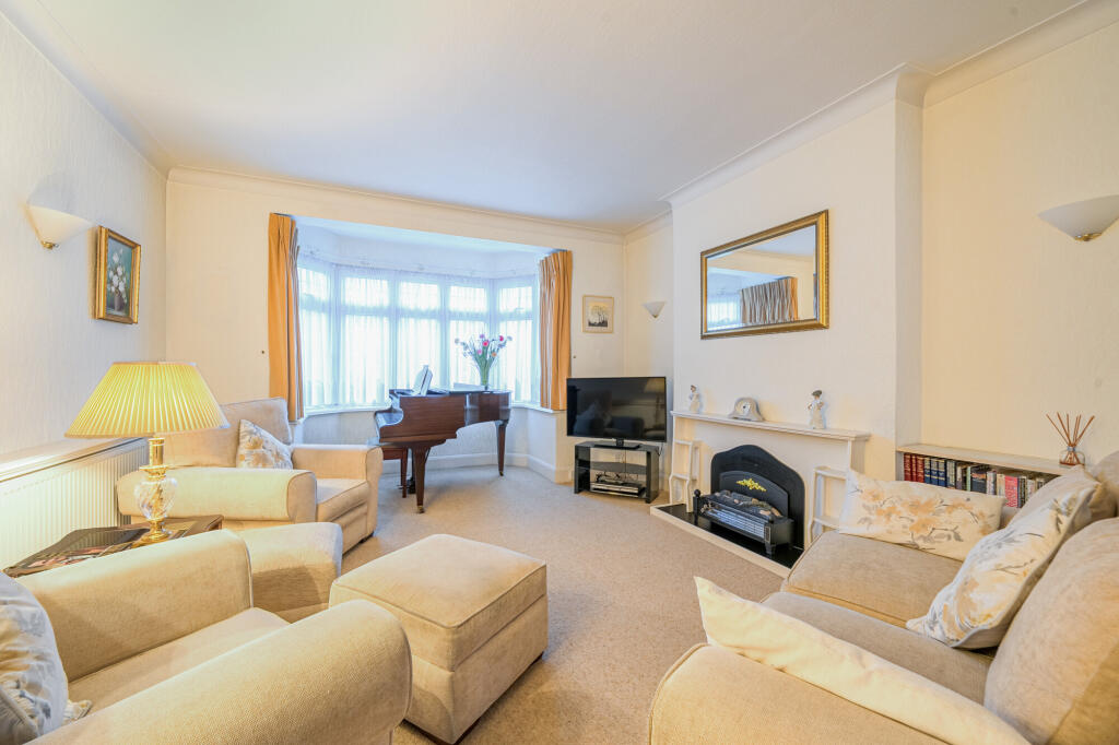Main image of property: Church Crescent, Whetstone, N20
