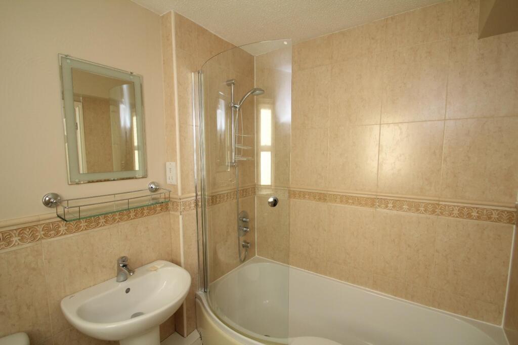 Apartment in Leeds, Boston Spa - View 4
