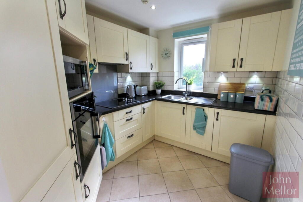 Adlington House, Heaton Chapel SK4 5LT photo 4