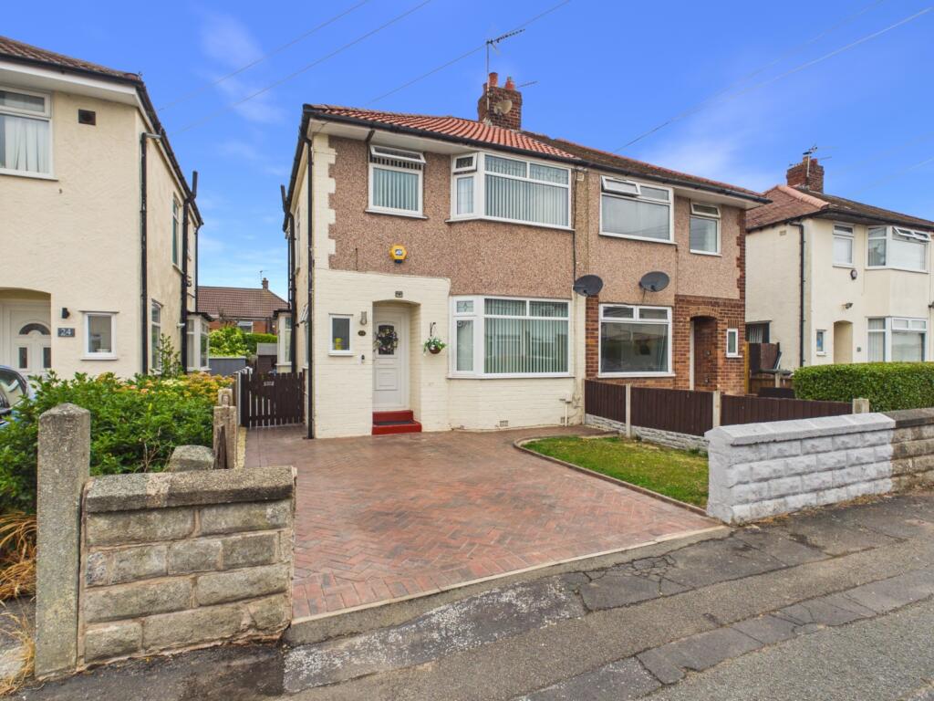Main image of property: Thornleigh Drive, Ellesmere Port, cheshire, CH66https://tour.giraffe360.com/e53196b1cd484c27af27fdf08d681dfe