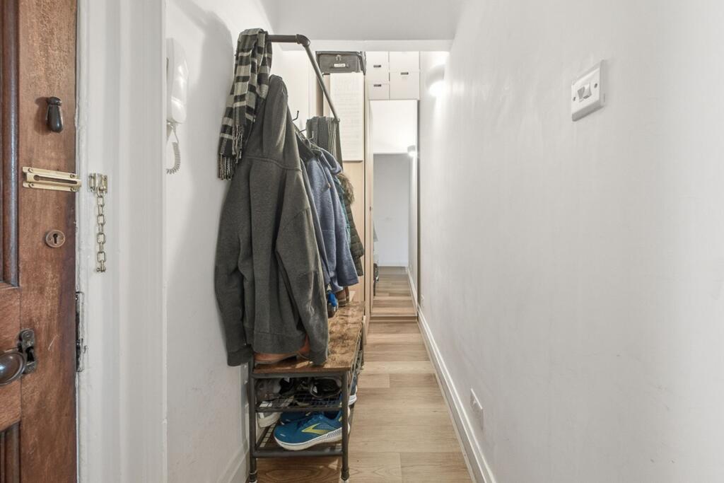Apartment in Worcester - More