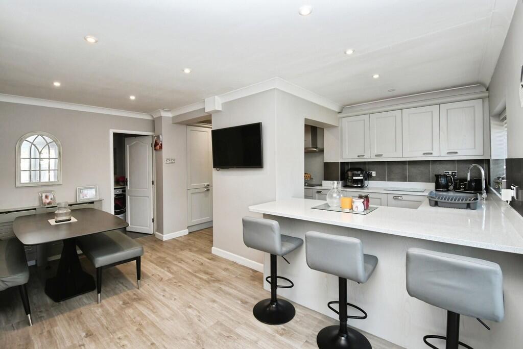 Main image of property: Lincoln Road, Newark
