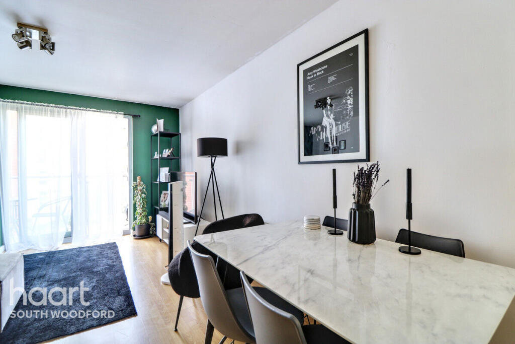 Apartment in London - View 2