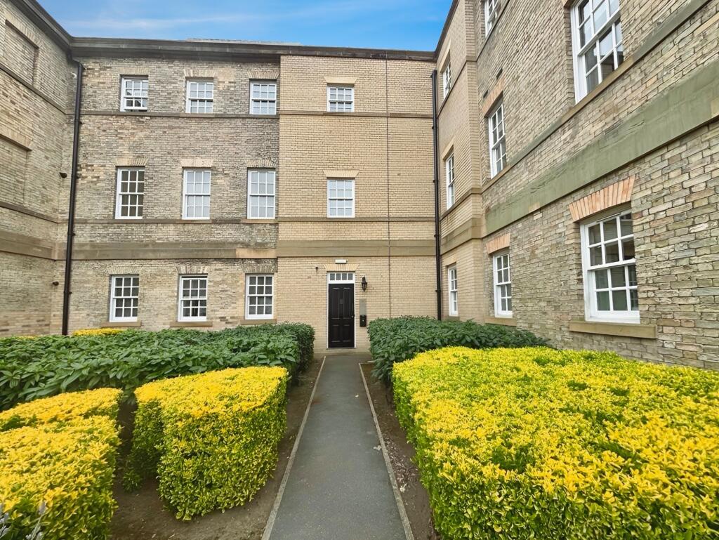Main image of property: Parklands Manor, Wakefield, WF1