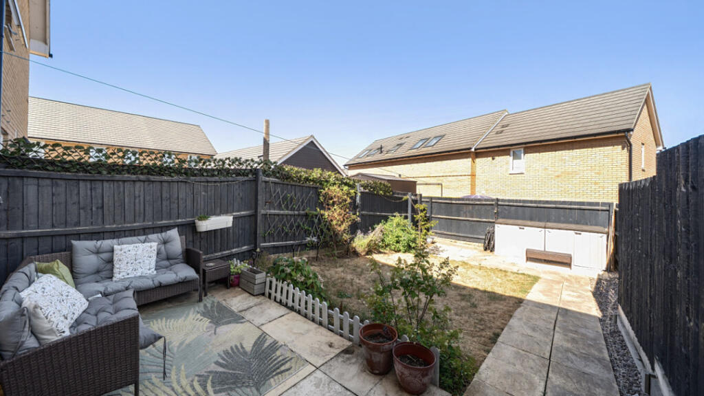 House in Wixams, Bedford - View 2