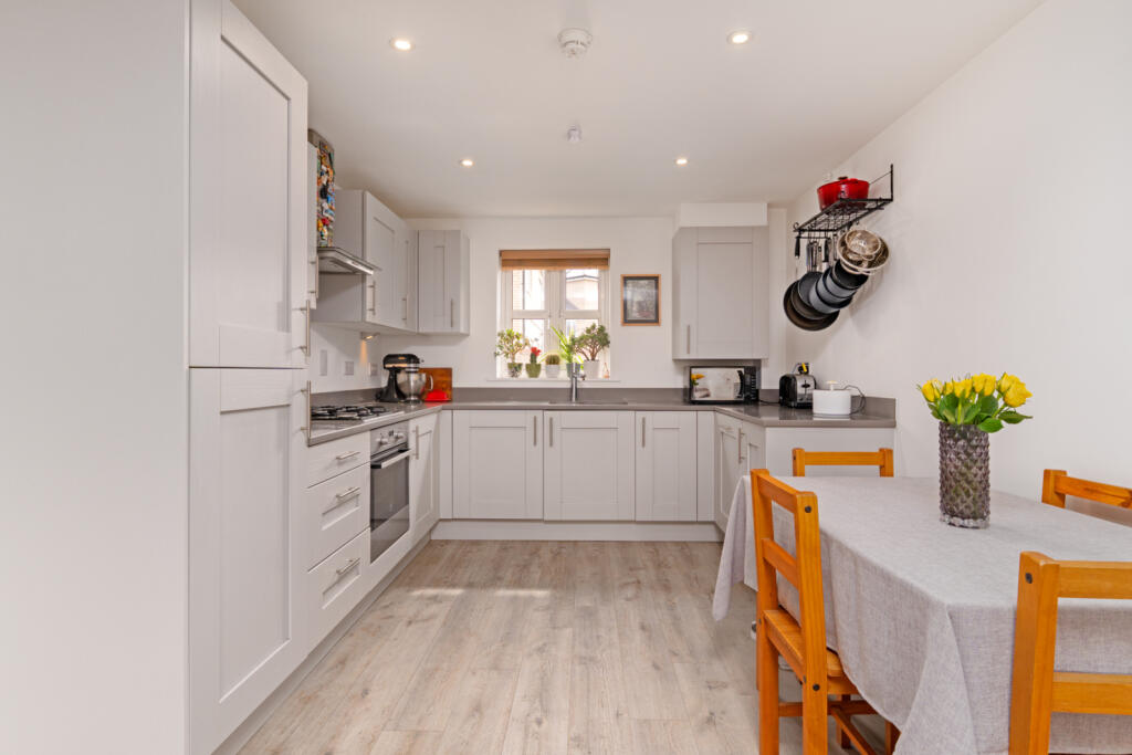 Sandford Drive, Bishop's Stortford, Hertfordshire, CM23 photo 3