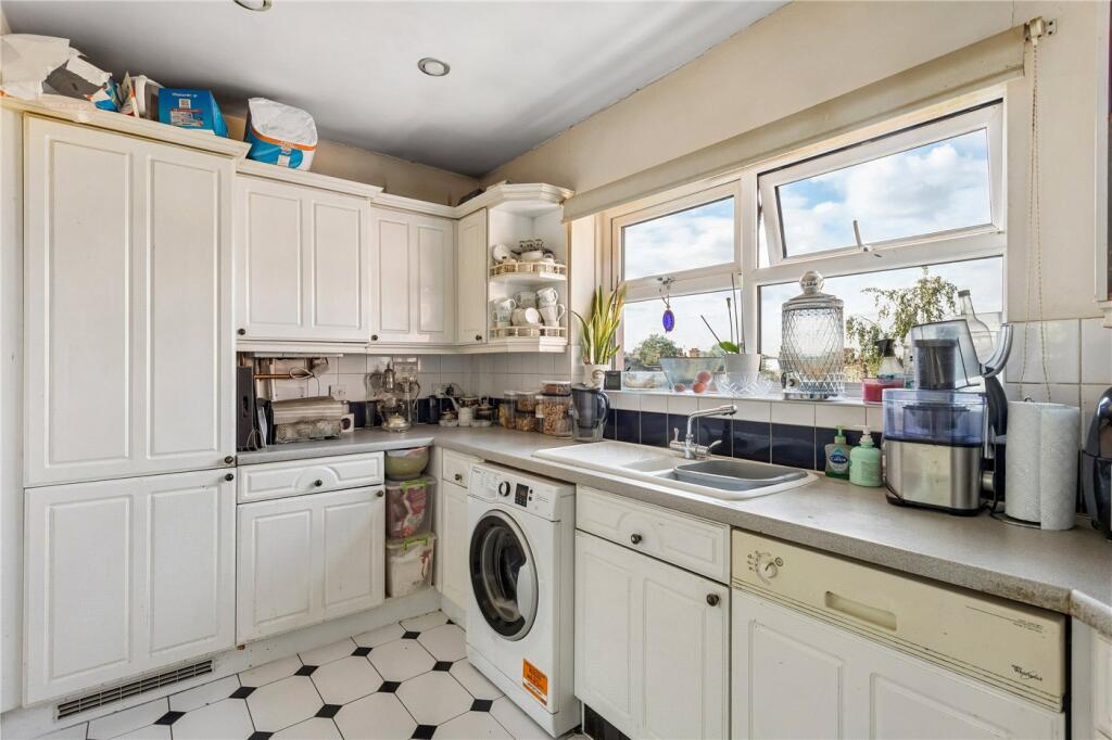 Apartment in London - View 4
