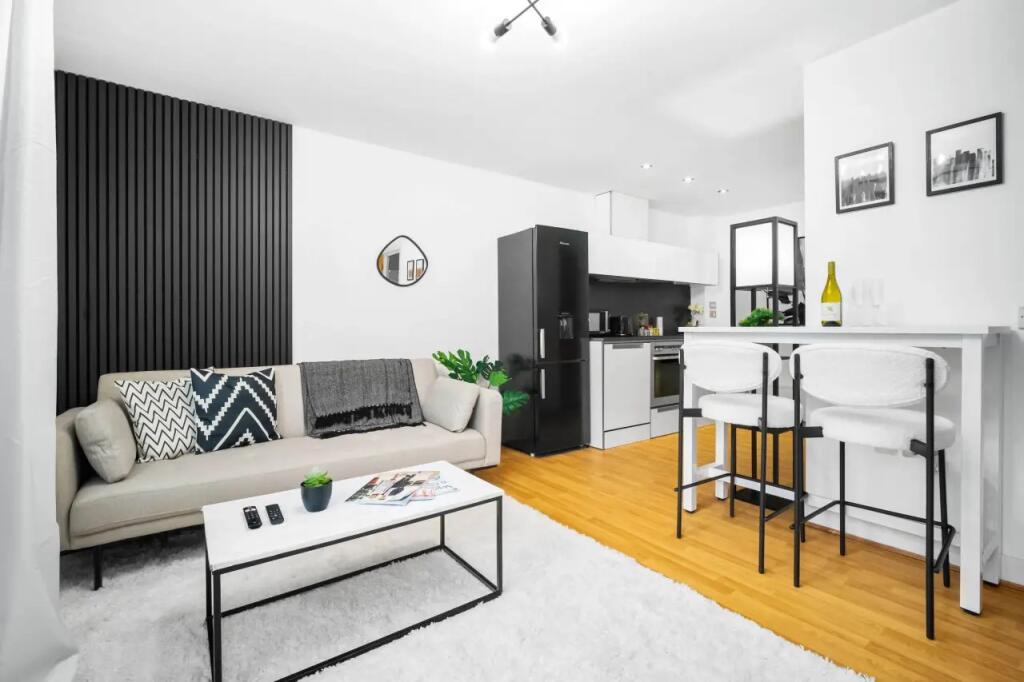 Main image of property: Islington Gates 