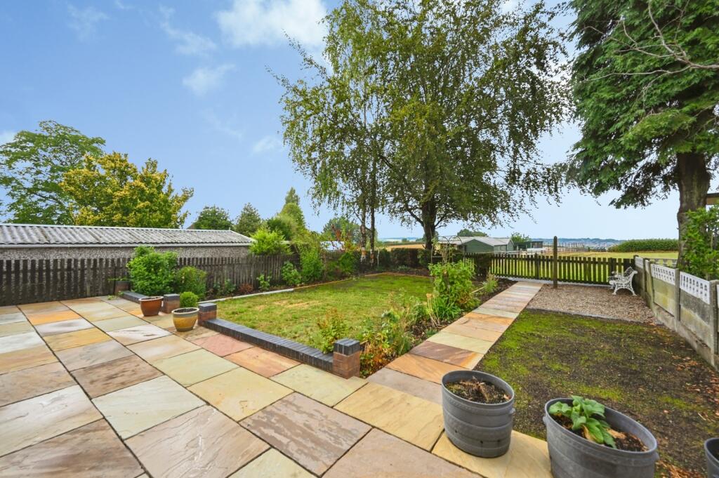 House in Ashfield, Selston - View 3