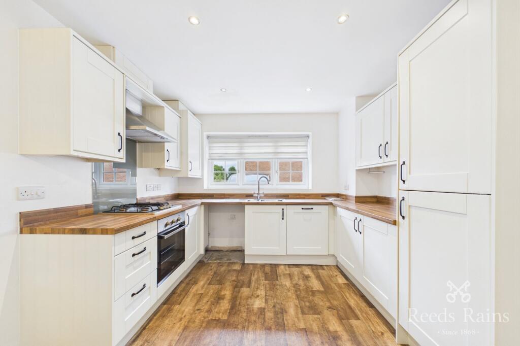 House in Wyre, Cabus - More
