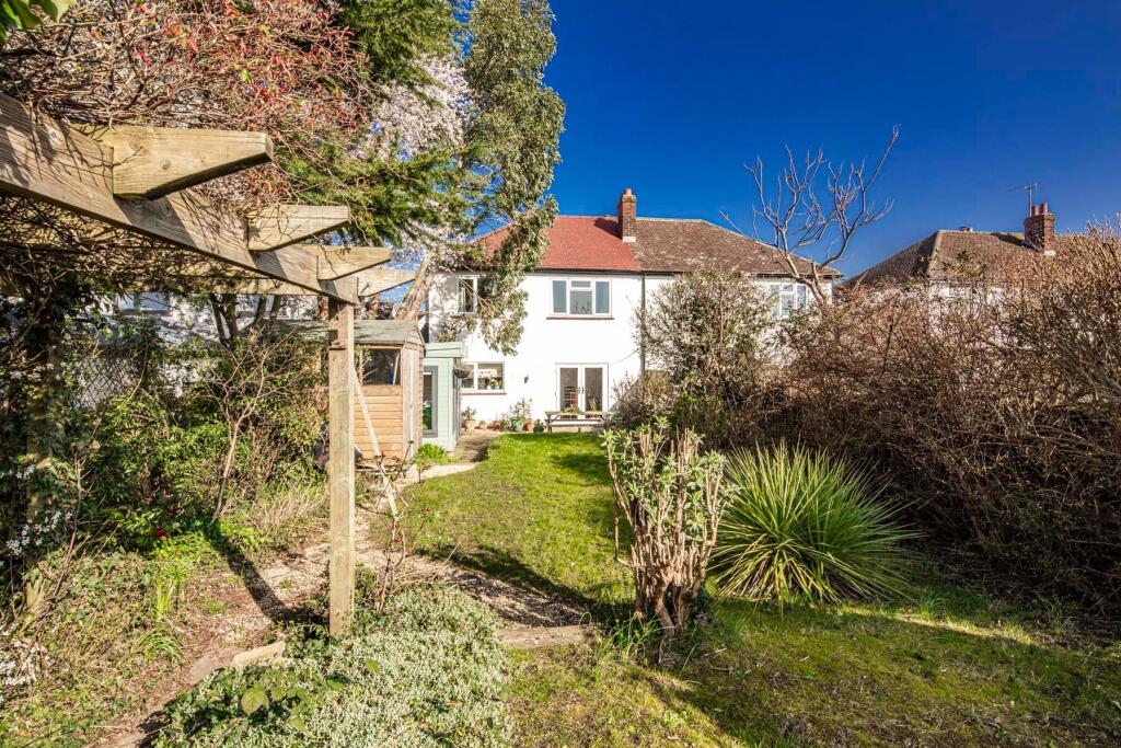 Main image of property: 12 Papist Way , Cholsey