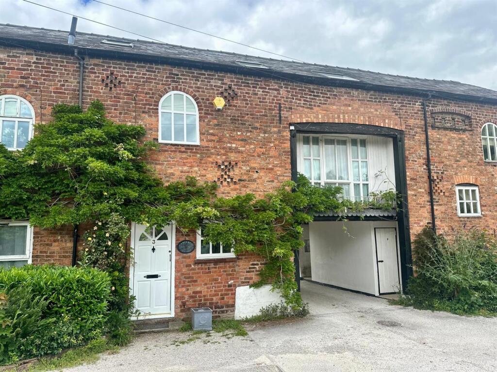 Main image of property: Lower Farm Mews, Lower Lane, Eaton, Tarporley, Cheshire