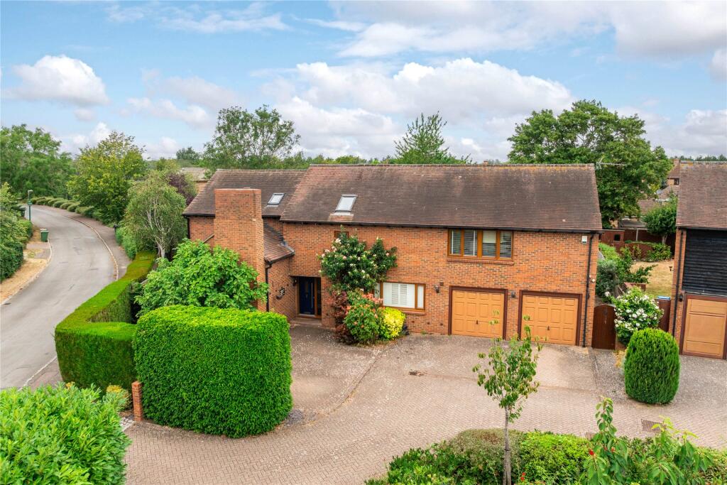 Main image of property: Corbett Close, Willen, Milton Keynes, Buckinghamshire, MK15