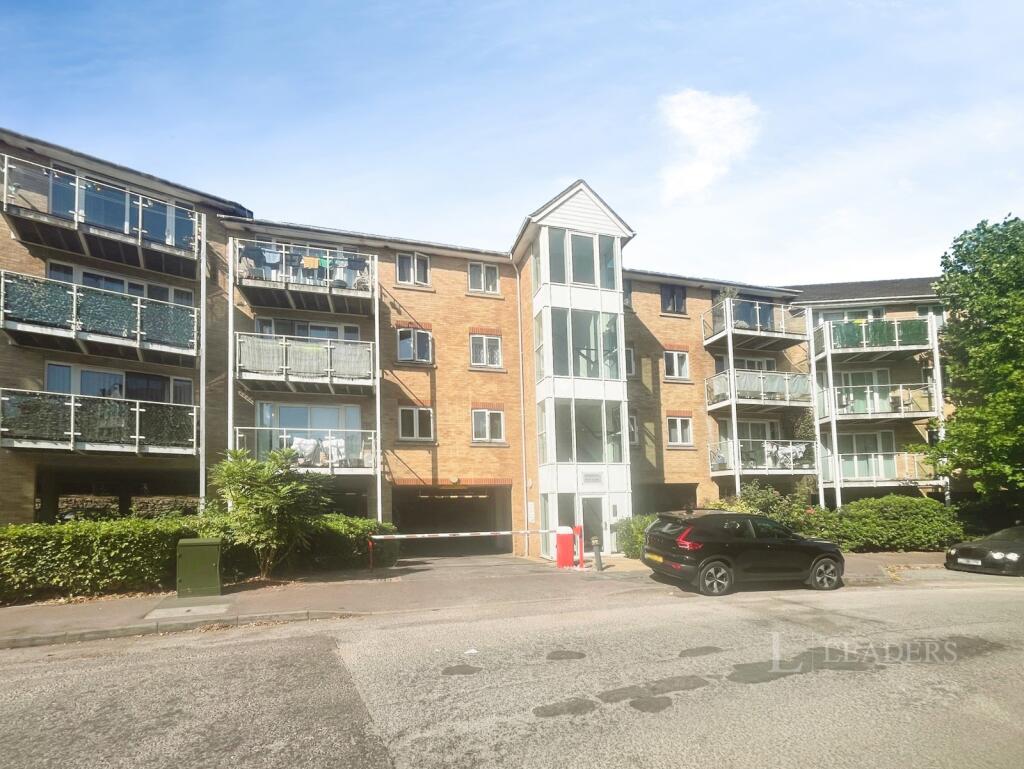 Main image of property: Foxglove Way, Luton, LU3