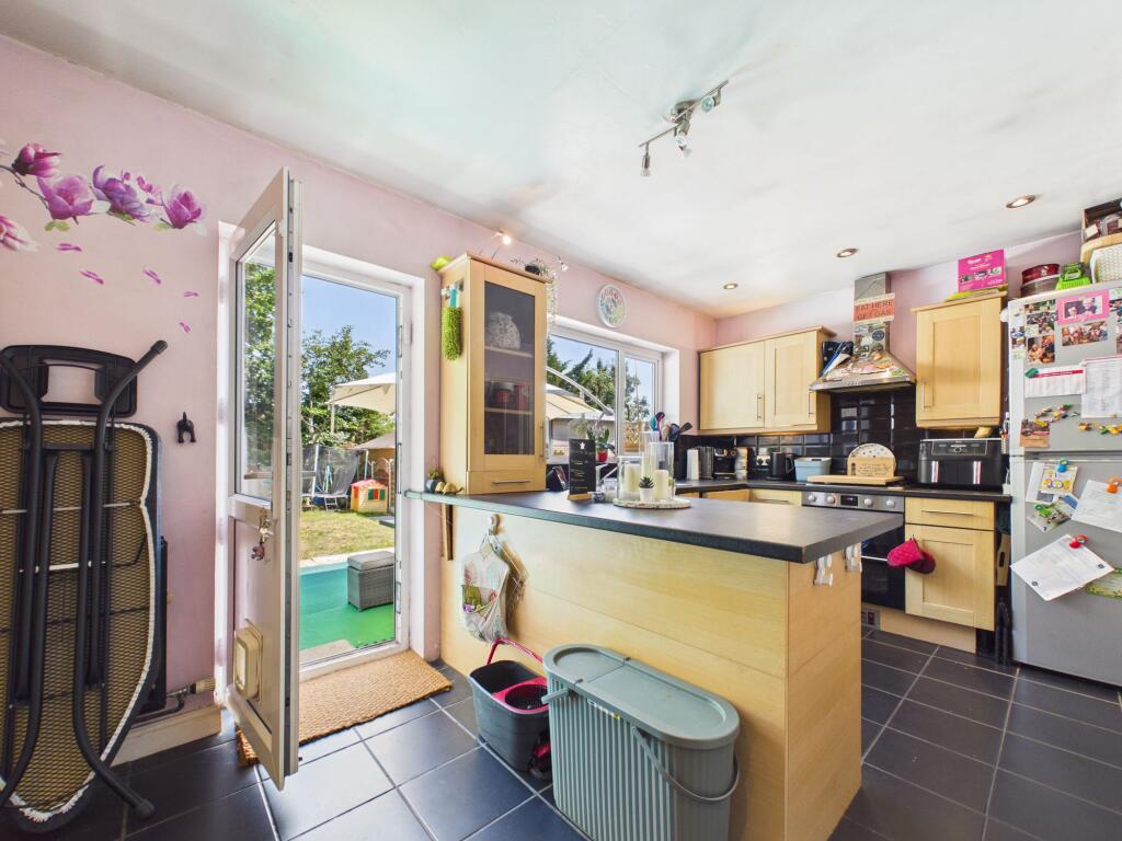 House in Reading, Kentwood - View 2