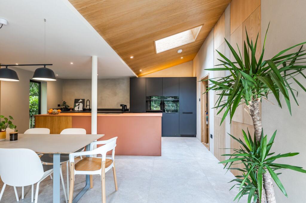 House in Norwich - View 3