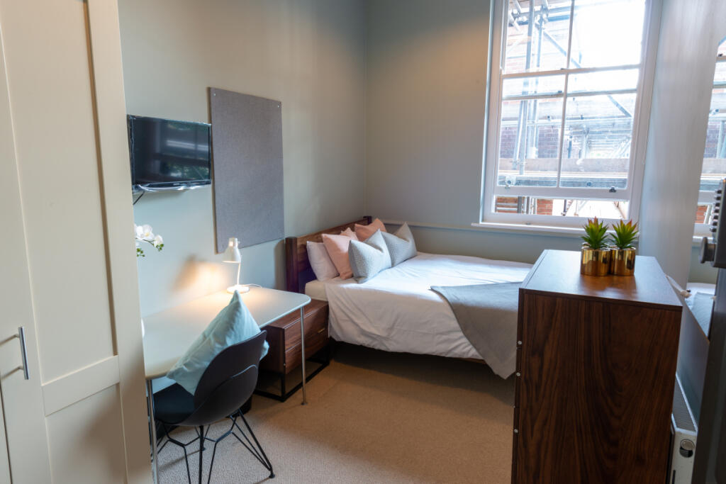 Property photo 8