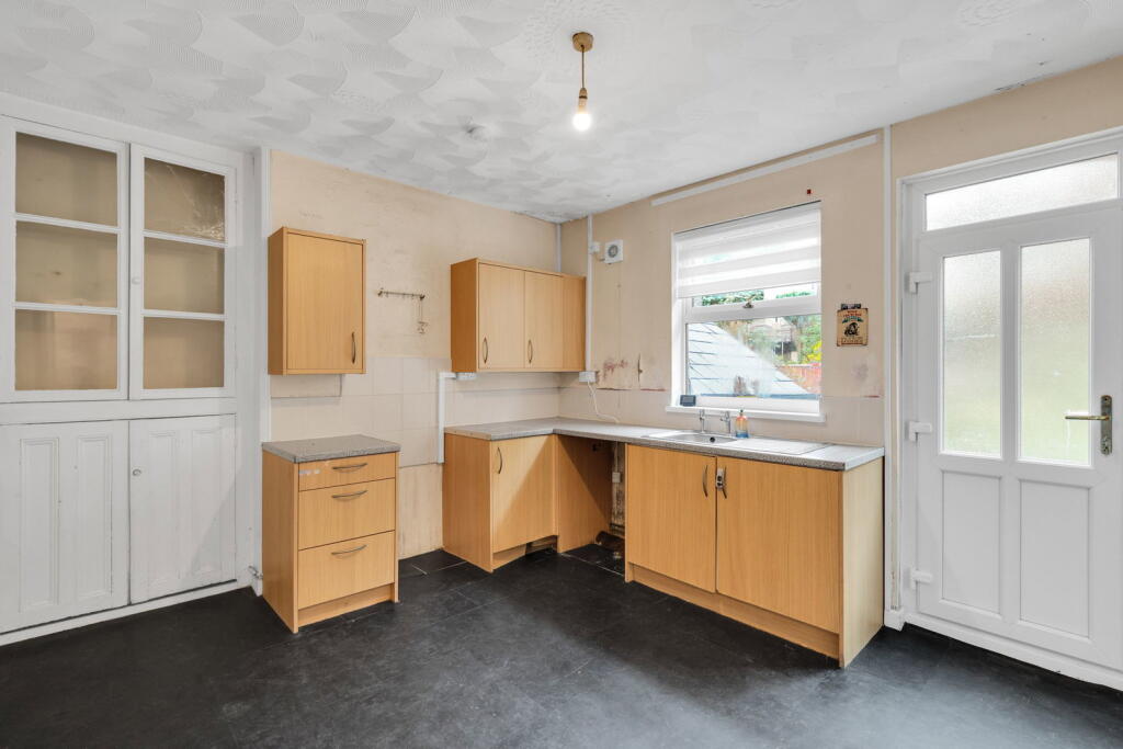 House in Abersychan, Torfaen - More