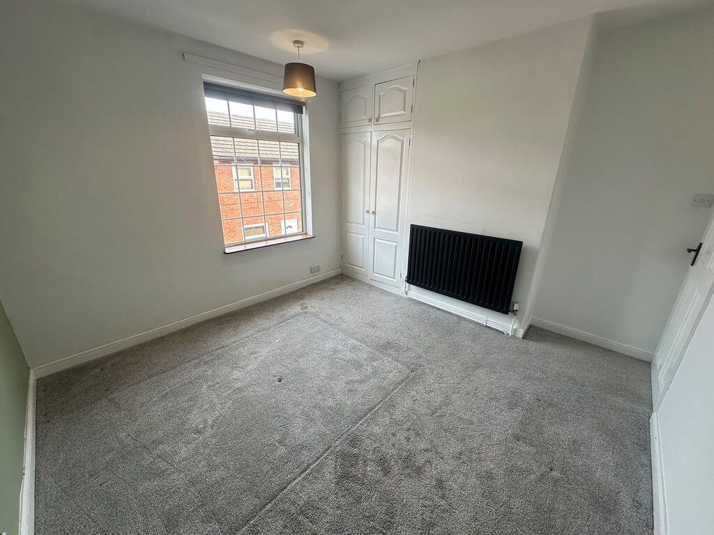 House in Lincoln, Lincolnshire - More