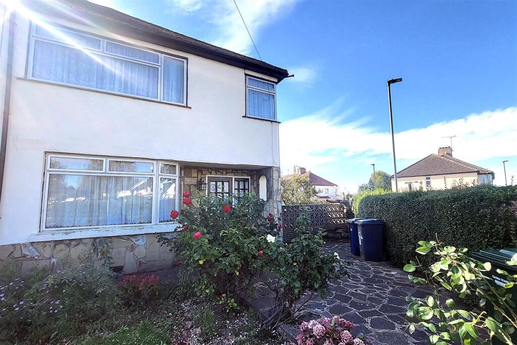 Main image of property: Cat Hill, East Barnet, EN4