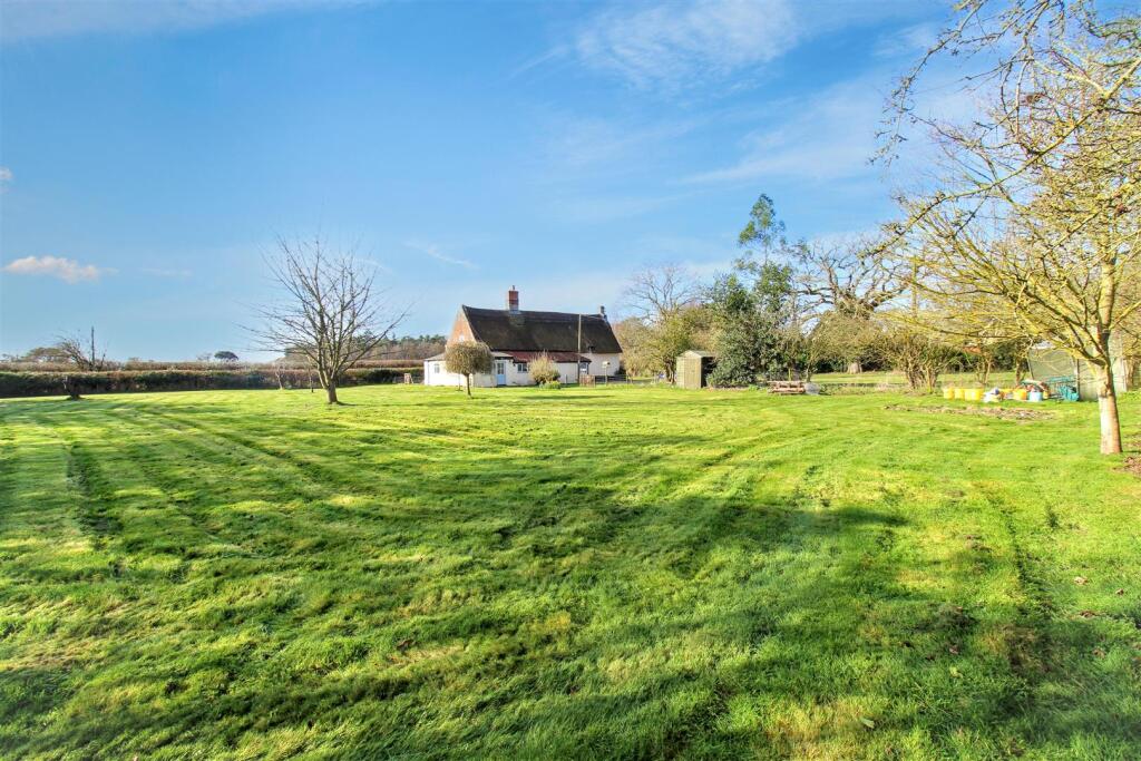 Horning Road, Hoveton, Norwich photo 3