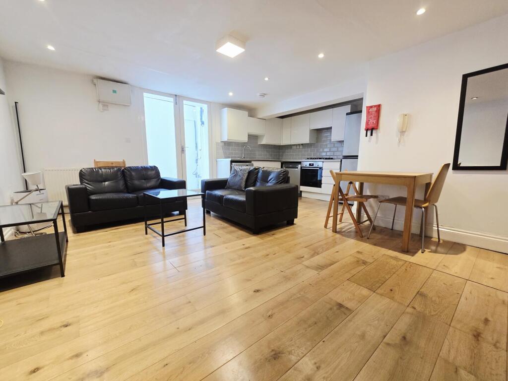 Apartment in London - View 4