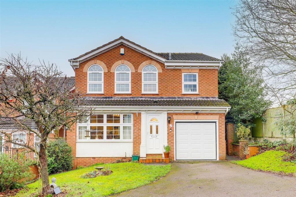 4-bed detached on Larch Close, Arnold, NG5, £395,000