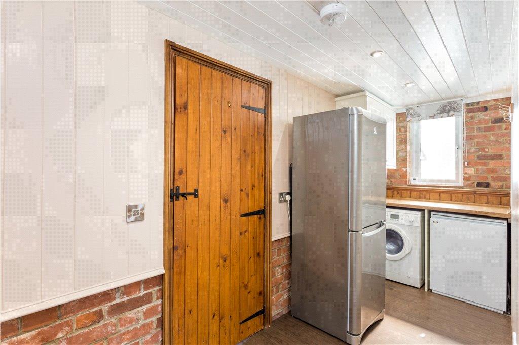 House in Hemel Hempstead - More
