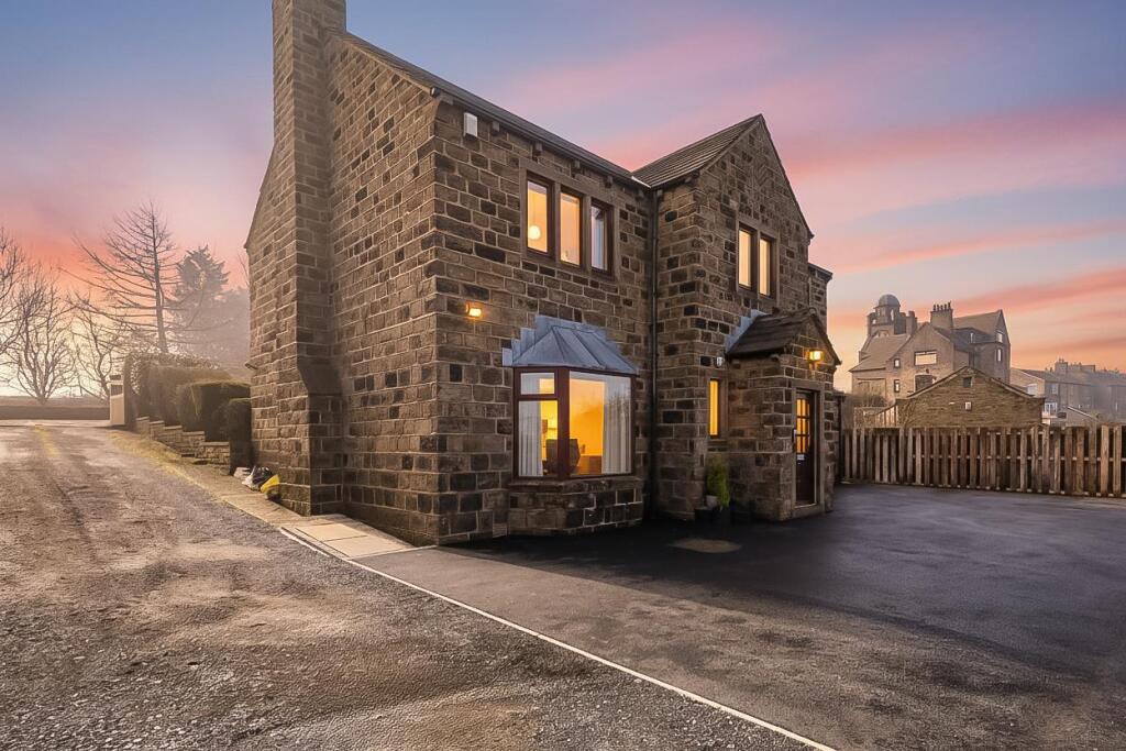 Additional image 35 of Brighouse and Denholme Road, Queensbury, Bradford