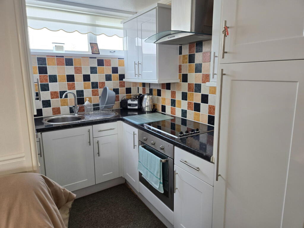 St. Leonards Drive, Chapel St. Leonards, Skegness, PE24 5UZ photo 2