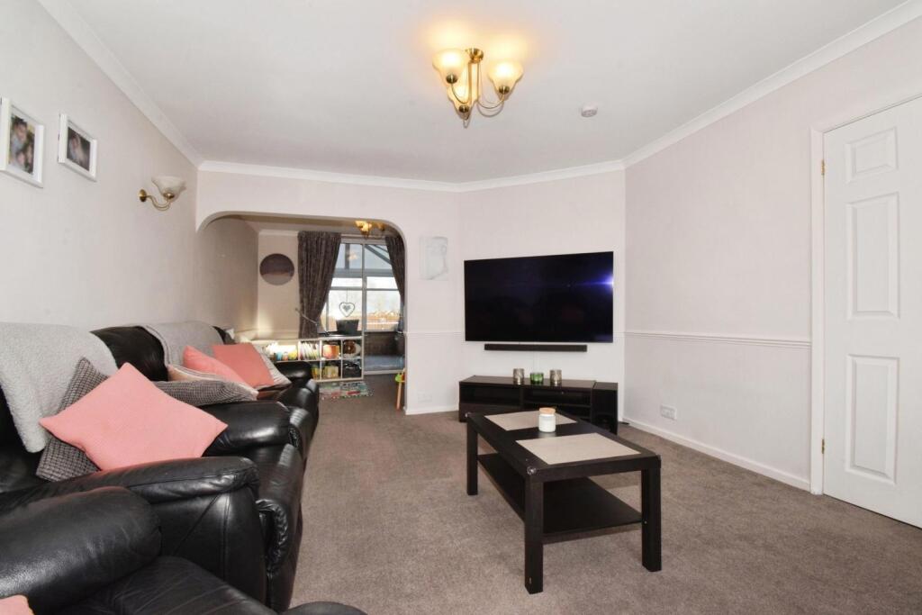 Harrowgate Drive, Birstall, Leicester, Leicestershire, LE4 photo 3