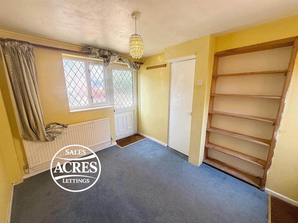 House in Birmingham, Milking Gate, Sutton Coldfield - More