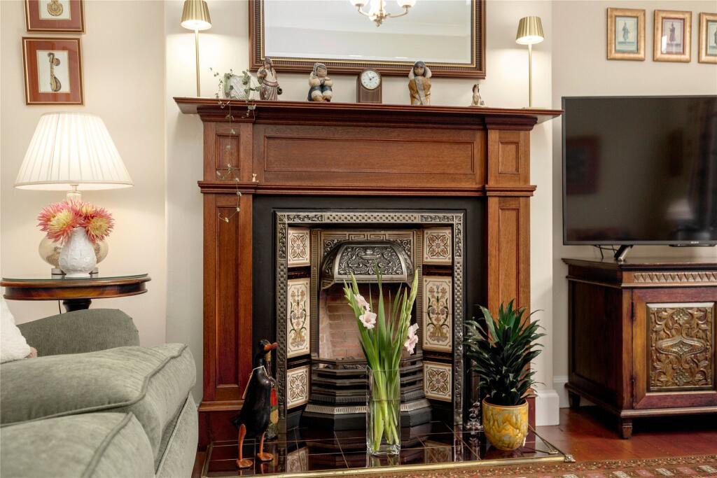 House in Edinburgh, Wardie, Trinity - View 4