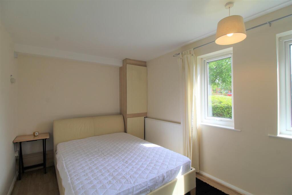 Apartment in Nottingham, Beeston - More