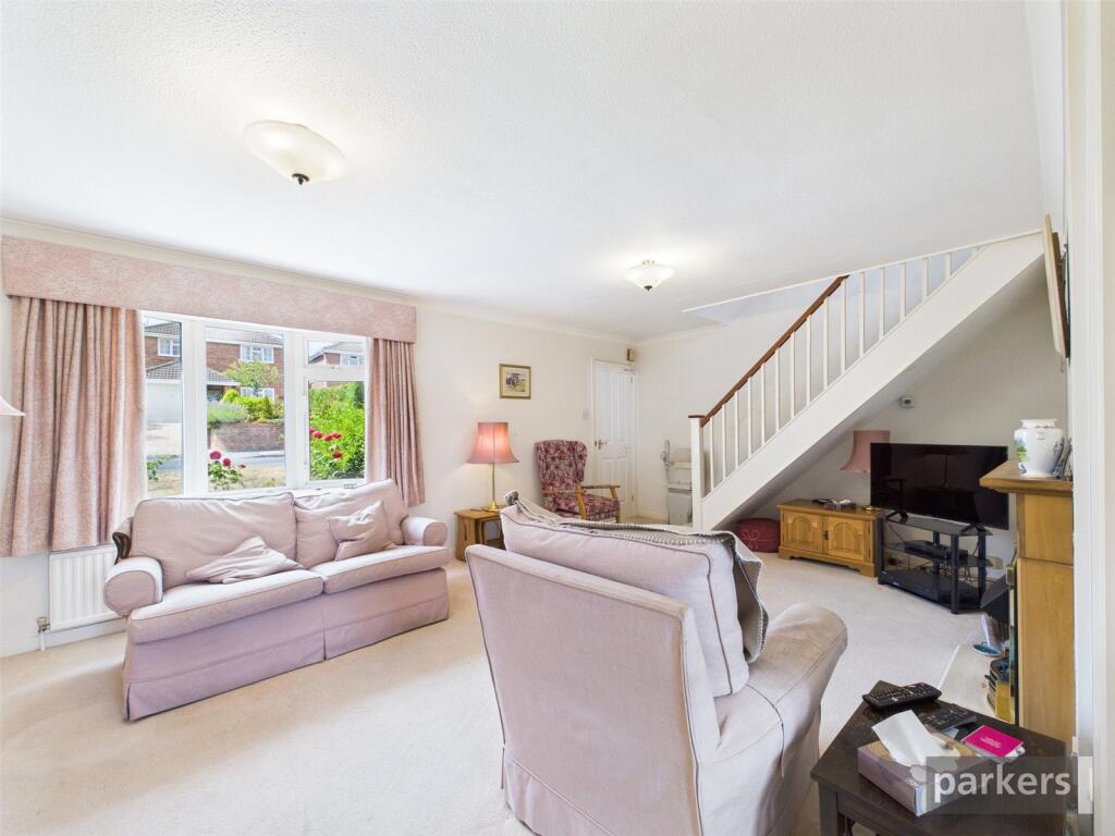 Bingley Grove, Woodley, Reading, Berkshire, RG5 photo 4
